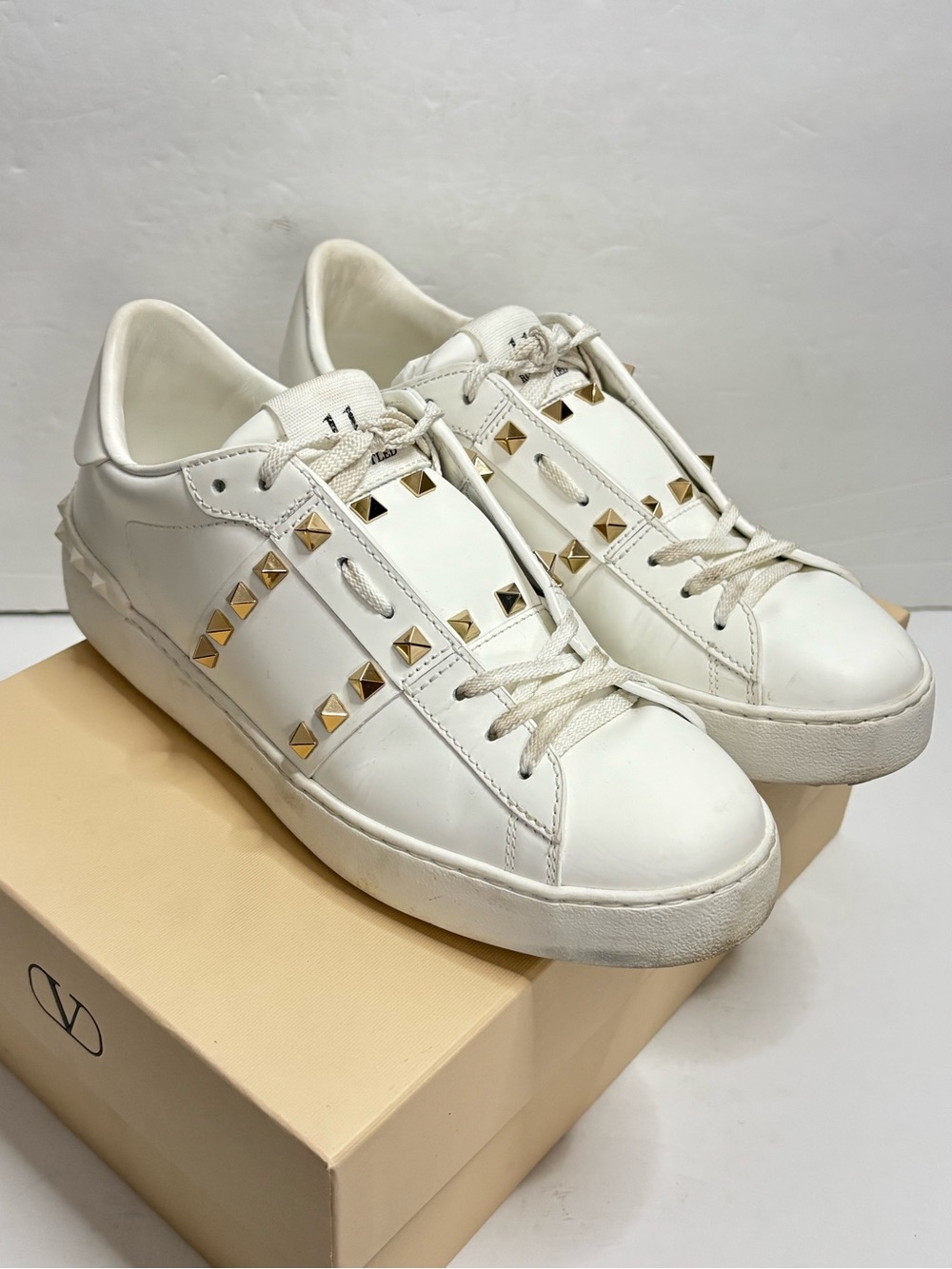 Valentino Garavani Rockstud Untitled White Leather Silver Stud Lace Up Sneaker 9